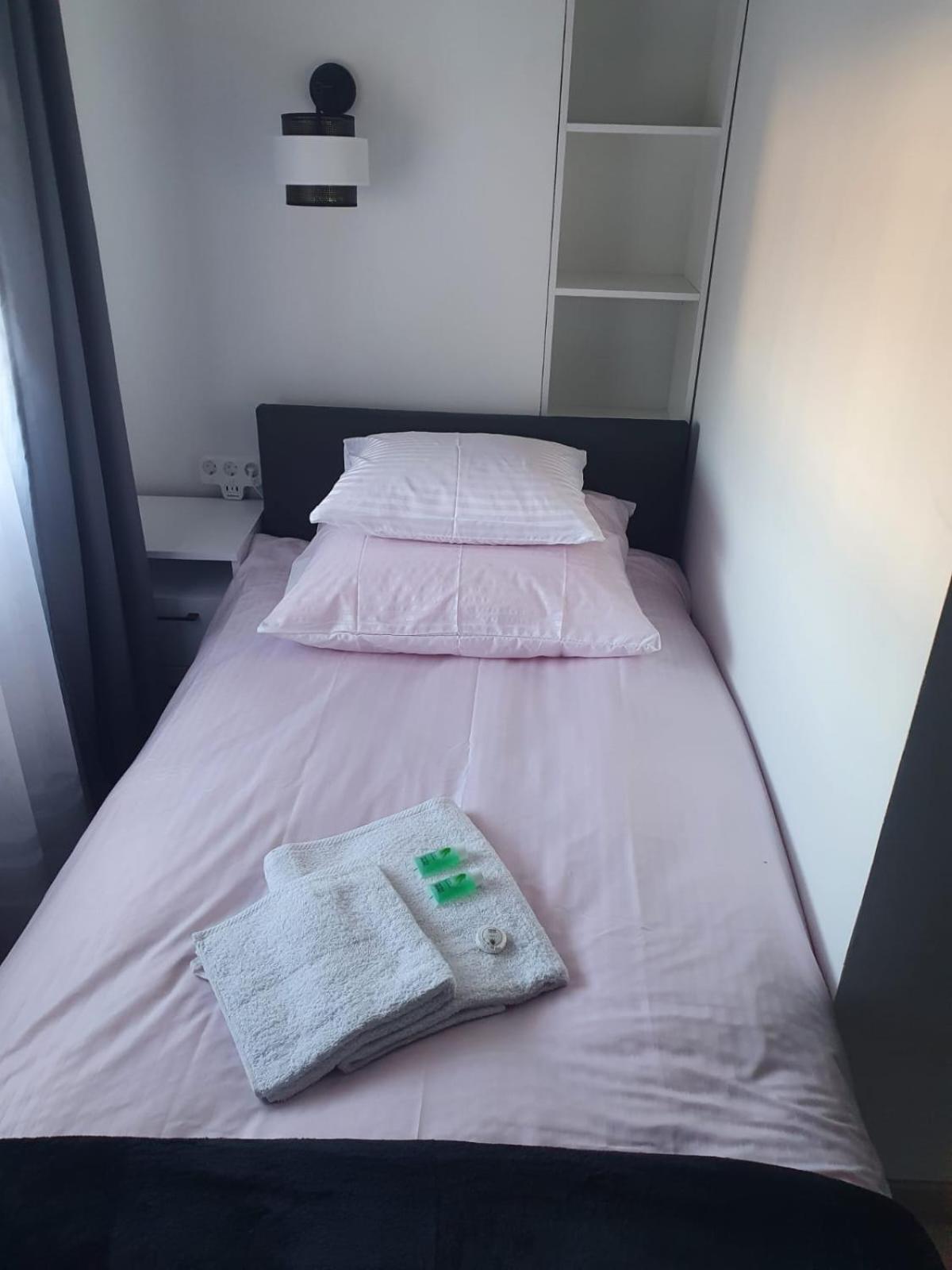 Comfort Stay, Ev, Parking Boleslawiec  Buitenkant foto