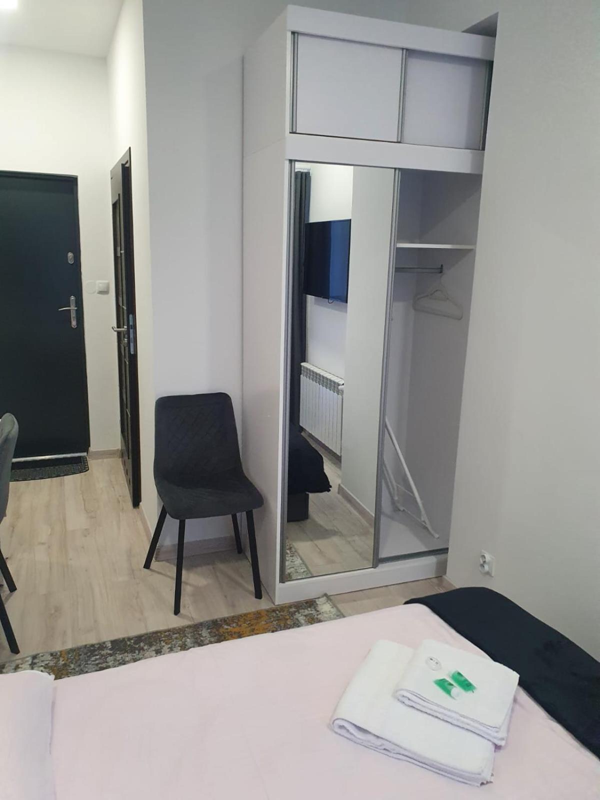 Comfort Stay, Ev, Parking Boleslawiec  Buitenkant foto