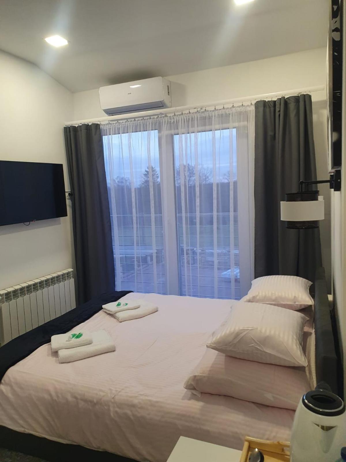 Comfort Stay, Ev, Parking Boleslawiec  Buitenkant foto
